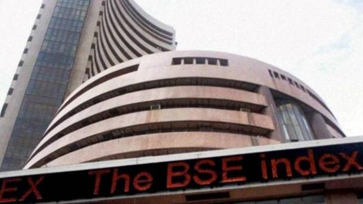 Opening Bell : Sensex Hits New Heights