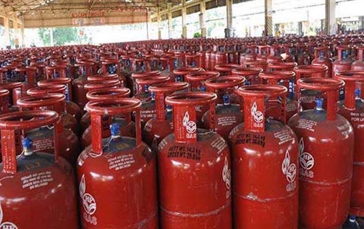 In Delhi LPG cylinder will get costlier from today
