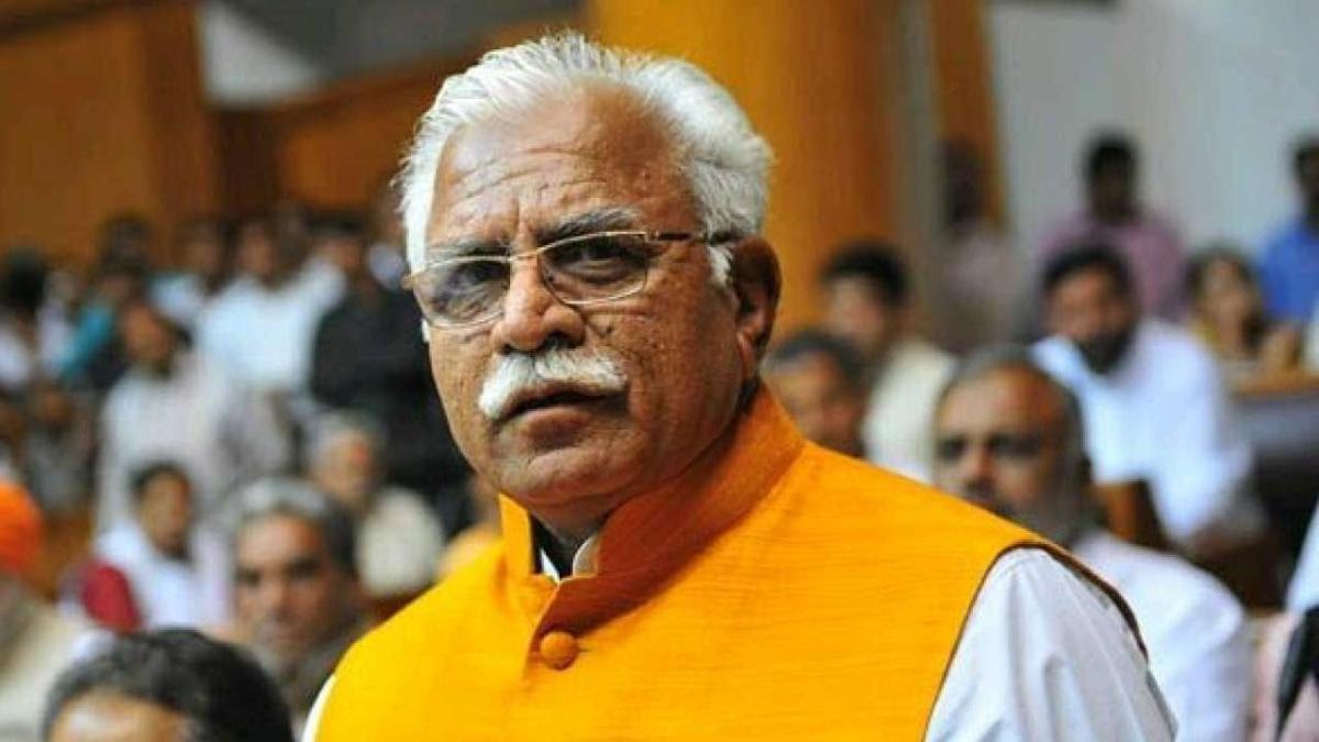With axe in hand, CM Manohar Lal Khattar threatens to chop off BJP leader’s head