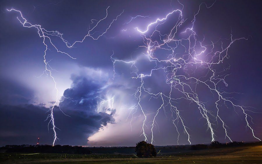 Weirdest Types of Lightning, look at some rarest and scariest lightning ...