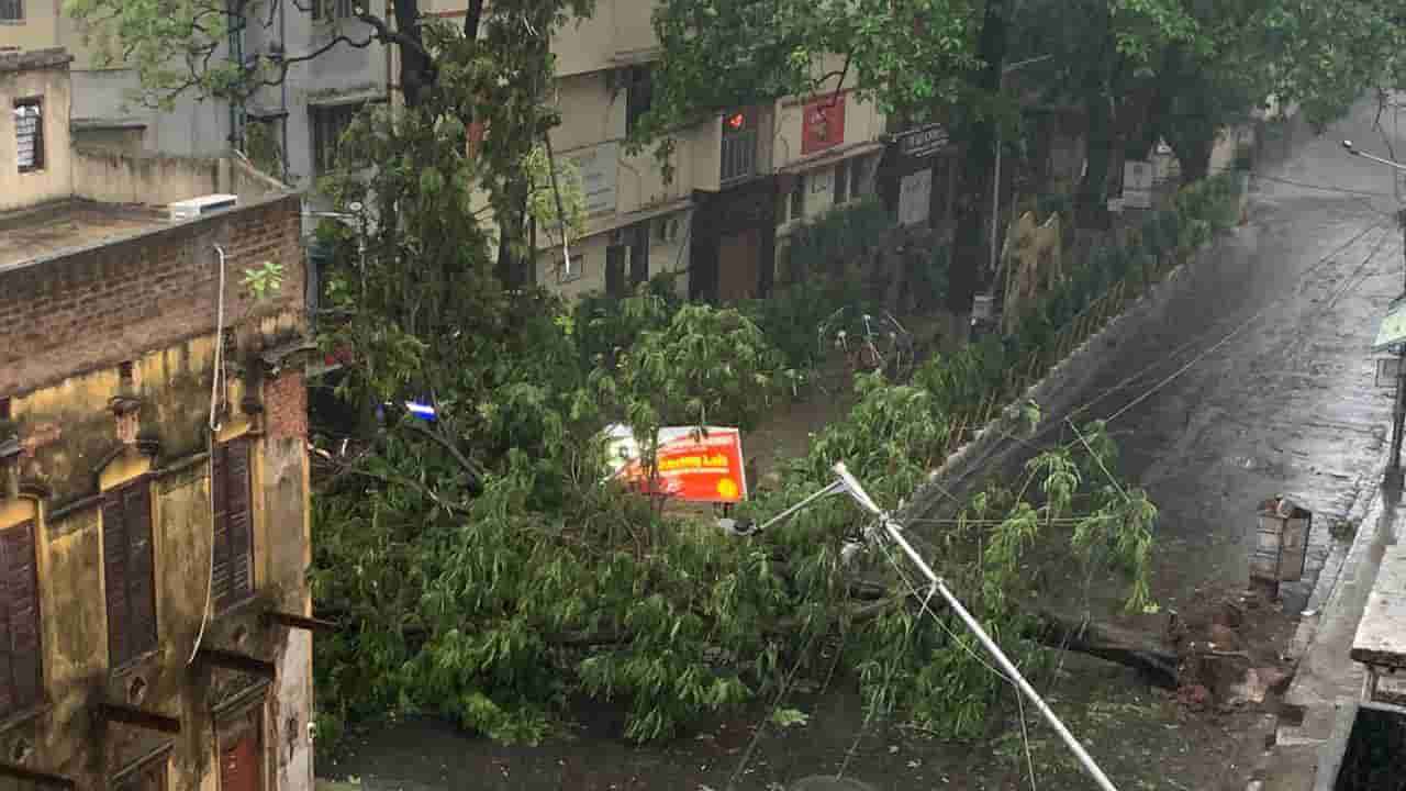 Supercyclone Amphan ravages Gangetic West Bengal and Coastal Odhisa