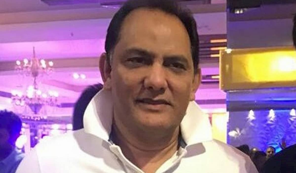 Mohammad Azharuddin Shows His Class Yet Again