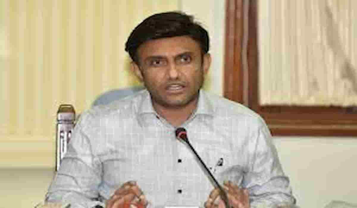 K sudhakar Wife Daughter tests positive