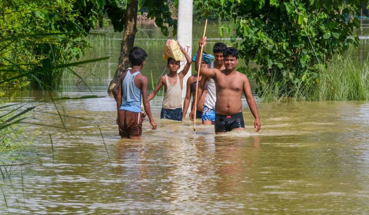 EU Announces help for flood in India and Nepal