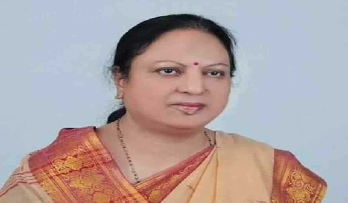 UP Minister Kamal rani Varun Dies of Corona