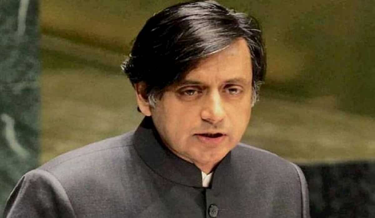 Shashi Tharoor Facebook Case