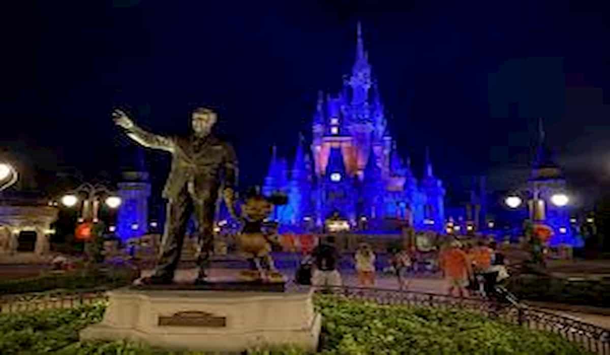 Disney to layoff 28000 employees
